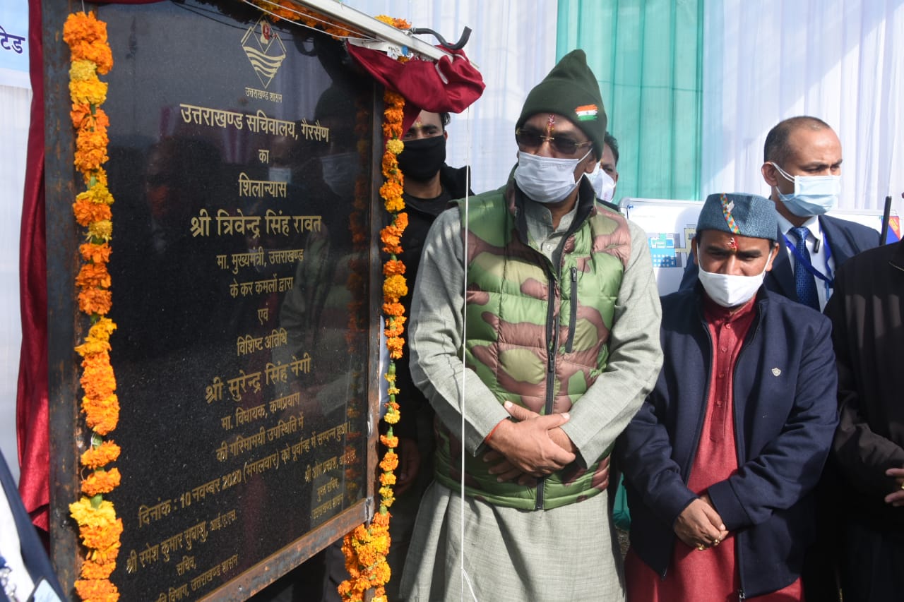 रिवर्स पलायन : ‘ऐसा पहली बार हुआ है सत्रह-अठरा सालों में’