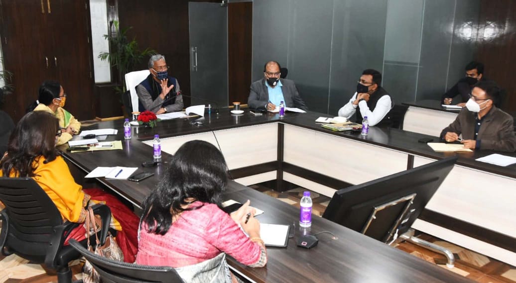 मुख्यमंत्री ने विभागीय सचिवों को दिये योजनाओं के प्रभावी क्रियान्वयन के निर्देश।