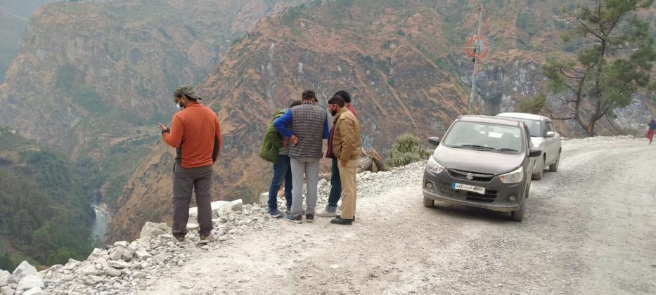 उत्तराखण्ड :तीन दिन से लापता फौजी का शव बदरीनाथ हाईवे पर खाई में मिला, कुछ दिन पहले गया था ससुराल