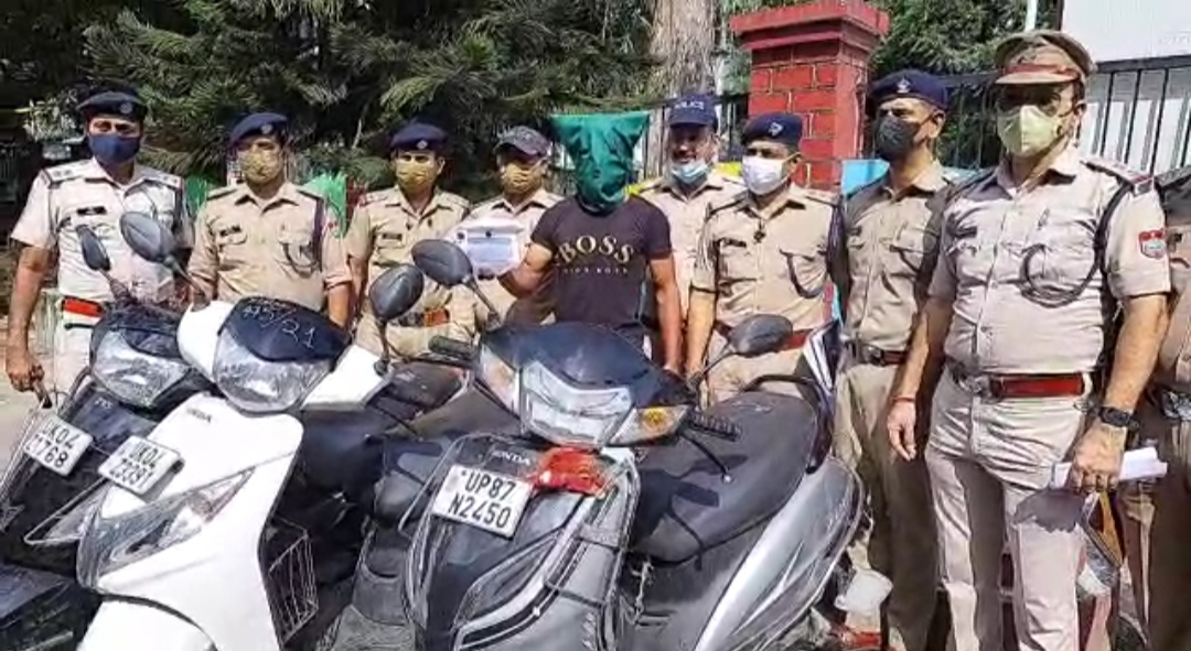 उत्तराखंड: पुलिस को मिली बड़ी कामयाबी,इस शातिर चोर को पकड़ने के लिए 650 से भी ज्यादा सीसीटीवी कैमरों की फुटेज को खंगालना पड़ा, 21 आपराधिक मामले थे दर्ज