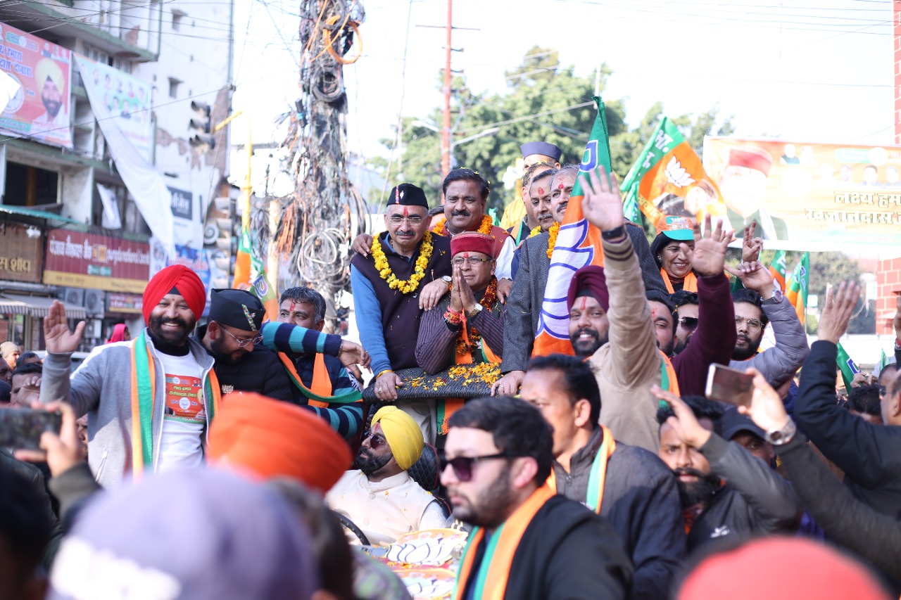 चुनाव प्रचार के अन्तिम दिन भाजपा प्रत्याशी राजपुर रोड़ विधानसभा खजानदास के पक्ष में ऐतिहासिक जनसैलाब से भाजपामय हुई राजधानी