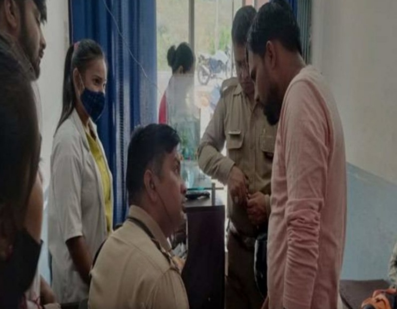 उत्तराखंड:यहाँ कुट्टू के आटे के पकवान खाने से 100 लोगों की बिगड़ी हालत, प्रशासन में मचा हड़कंप, दुकानों से लिए सैंपल
