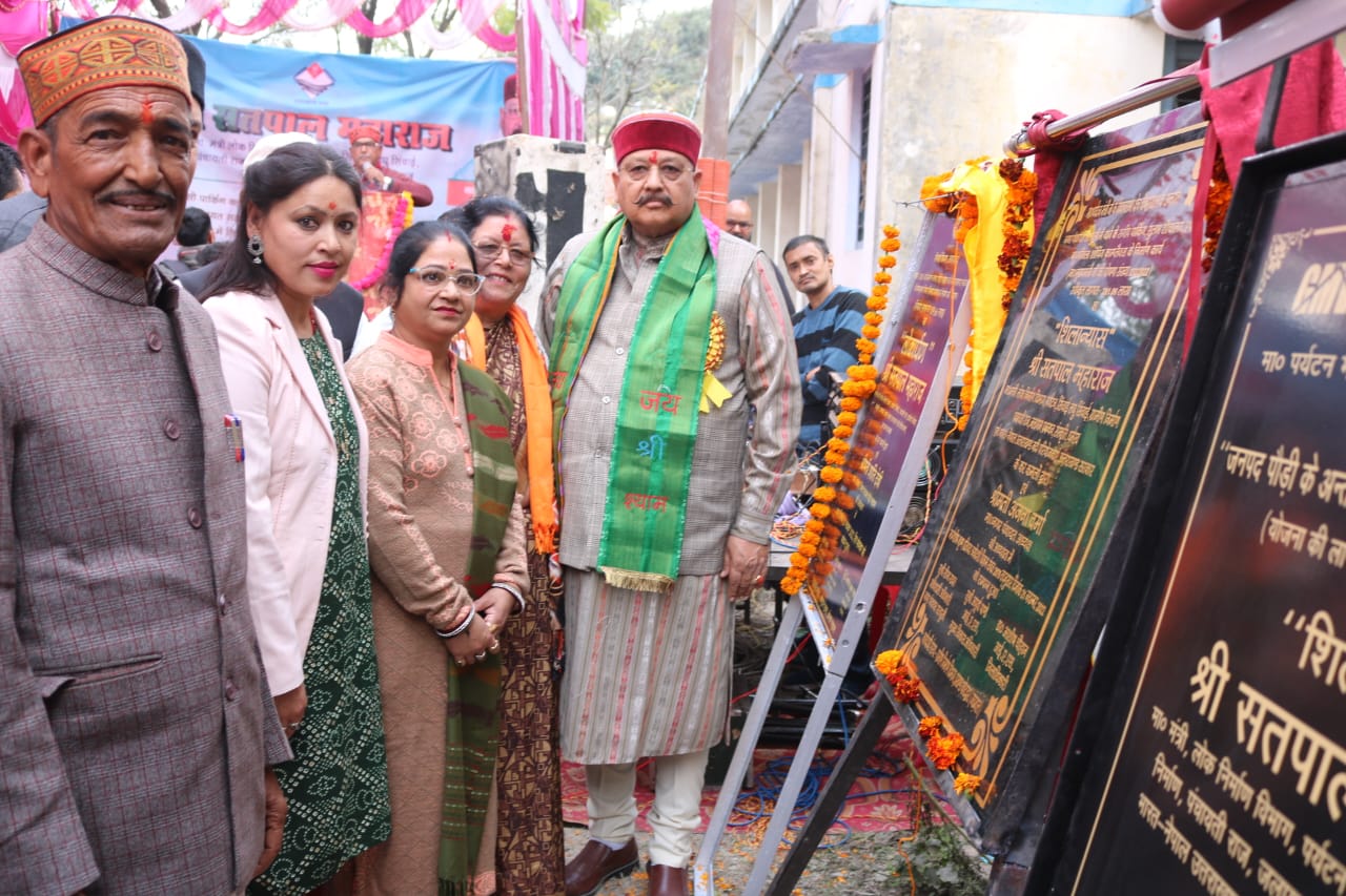 महाराज ने तीन दिन में अपने विधानसभा क्षेत्र को दी 36 करोड की सौगात..