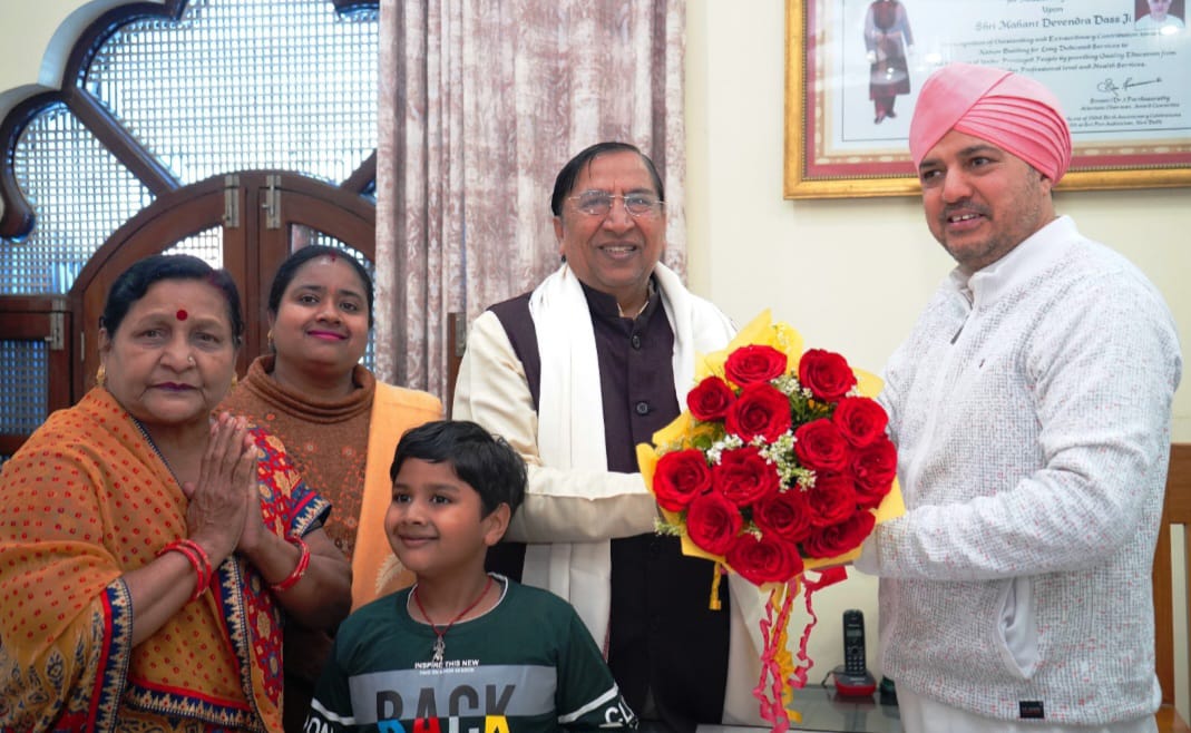 वित्त मंत्री ने श्री महंत इन्दिरेश अस्पताल व श्री गुरु राम राय ग्रुप के संस्थानों के द्वारा किए जा रहे कार्यों की भूरी भूरी प्रशंसा की वहीं राज्यसभा सांसद नरेश बंसल ने श्री महंत इन्दिरेश अस्पताल को उत्तराखण्ड राज्य व पश्चिम उत्तर प्रदेश के मरीजों की लाइफलाइन बताया।