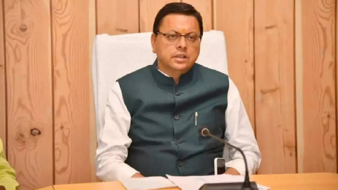 धामी सरकार ने लोनिवि के दो अधिशासी अभियंताओं को किया निलंबित सचिव लोनिवि पंकज पांडे ने निलंबन आदेश किये जारी
