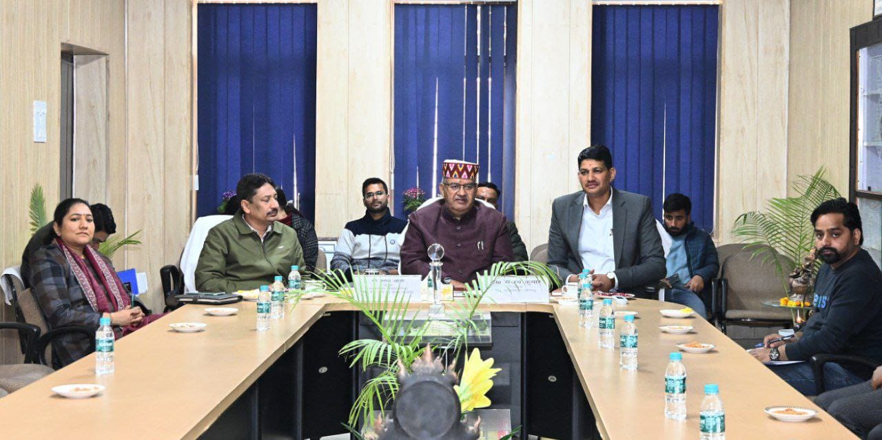 उत्तराखंड जैव प्रौद्योगिकी परिषद हल्दी पंतनगर के कार्यालय में परिषद के अधिकारियों के साथ कृषि मंत्री गणेश जोशी ने की बैठक दिए निर्देश