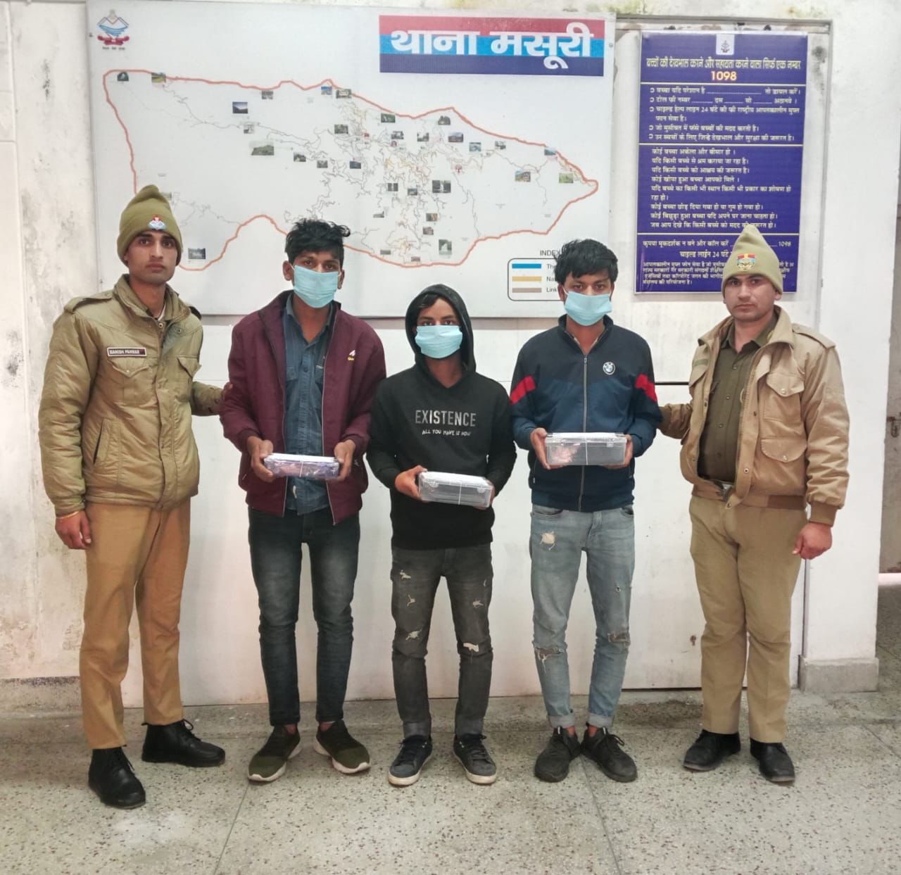 दून पुलिस ने दबोचे 3 शातिर मोबाईल चोर