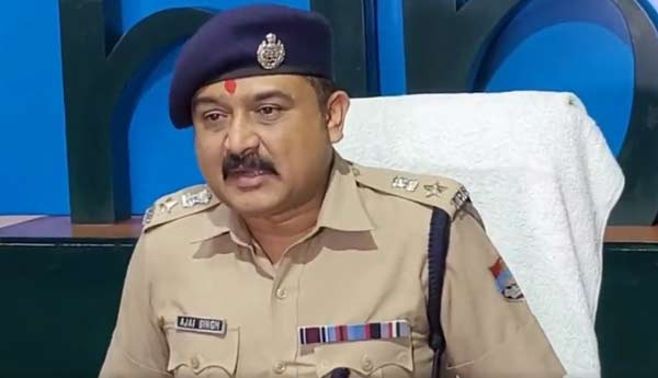 31 दिसंबर को प्रस्तावित स्नातक स्तरीय पदों की लिखित परीक्षा को सकुशल सम्पन्न कराने के लिए देहरादून पुलिस है तैयार