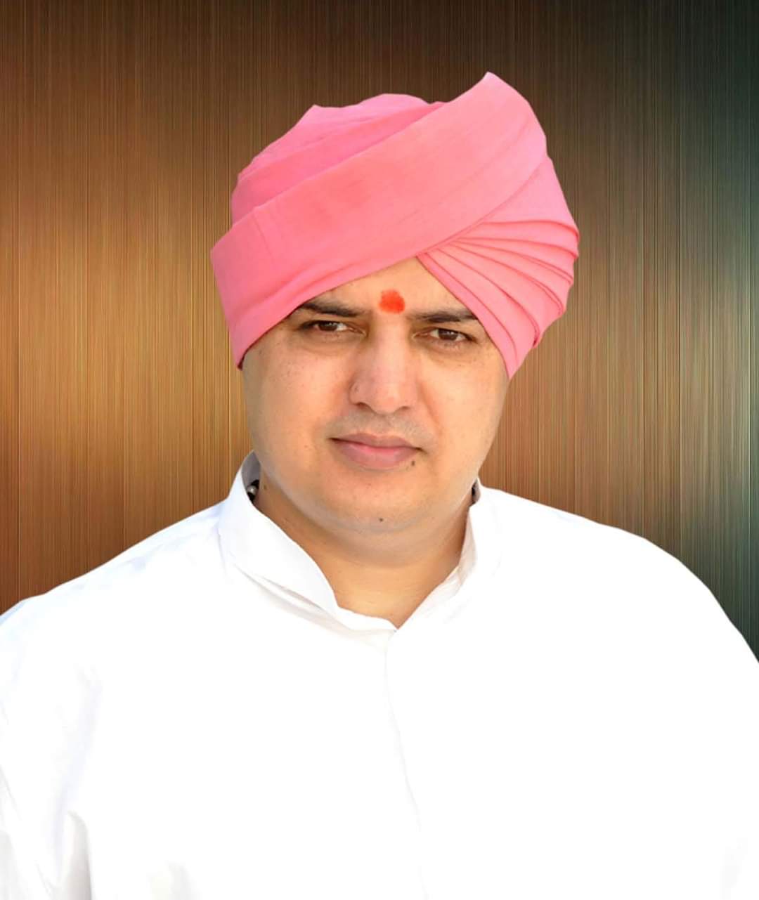 विश्वविद्यालय के कुलाधिपति श्रीमहंत देवेंद्र दास जी महाराज ने अपने संदेश में पास आउट छात्र.छात्राओं के सफल भविष्य की कामना की