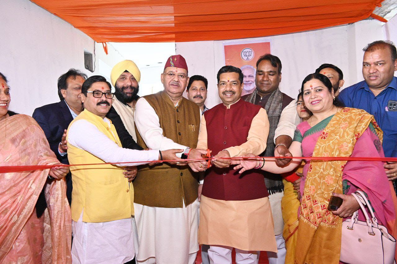 लोकसभा चुनाव के दृष्टिगत भाजपा टिहरी लोकसभा के अंतर्गत मसूरी विधानसभा क्षेत्र के चुनाव कार्यालय का उद्घाटन कैबिनेट मंत्री गणेश जोशी ने किया
