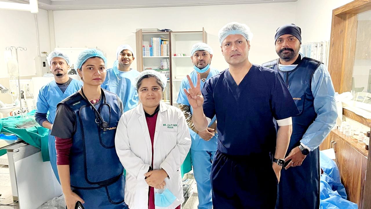 दून मेडिकल कालेज के डॉ अमर उपाध्याय ने बचाई दो जिंदगी