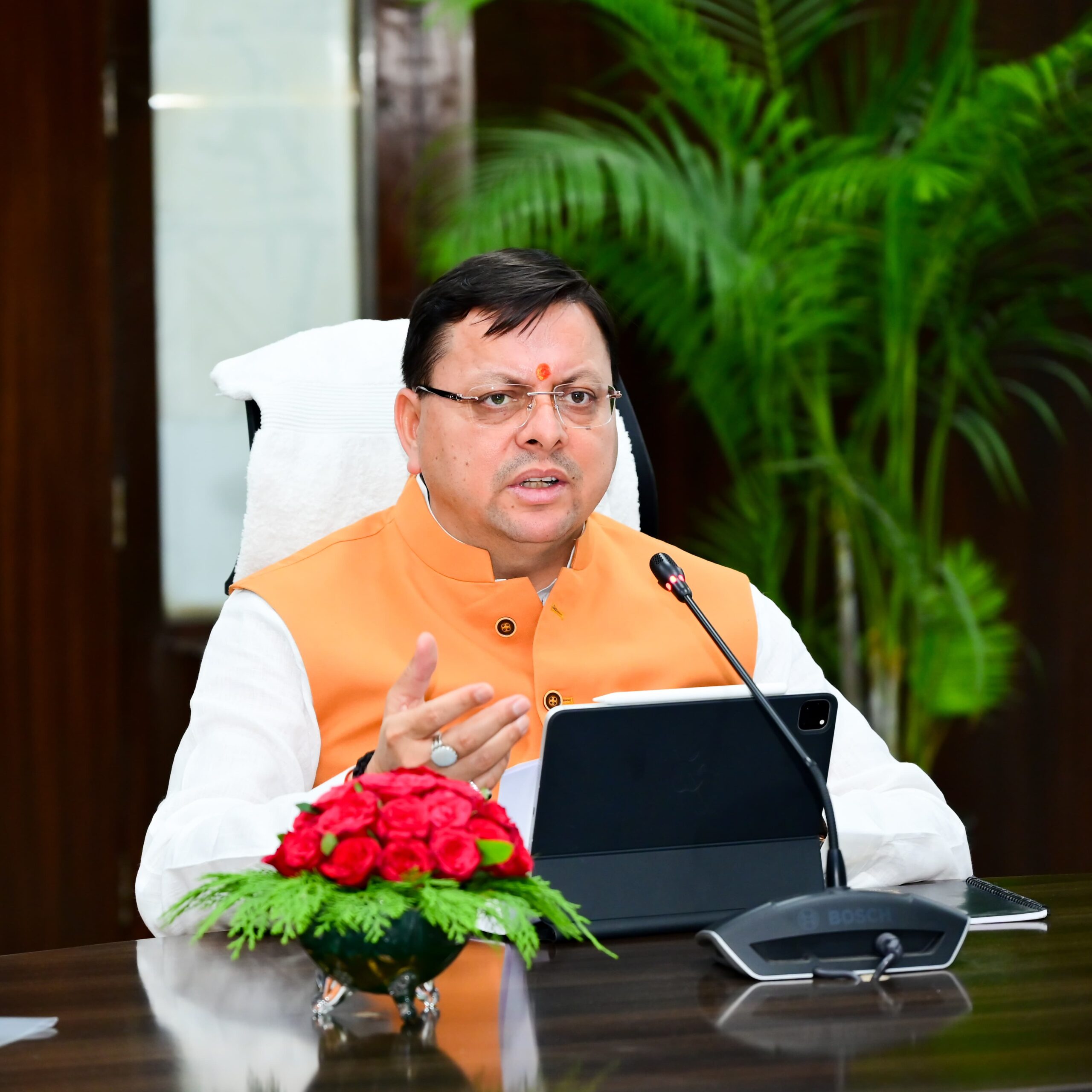 दिल्ली-देहरादून एलीवेटेड रोड के अन्तर्गत राज्य में टनल निर्माण कार्यों में तेजी लाई जाय