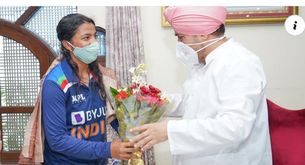 स्नेह राणा ”बेटी बचाओ बेटी पढ़ाओ“ मुहिम का एक सार्थक उदाहरण भी हैं: महाराज जी