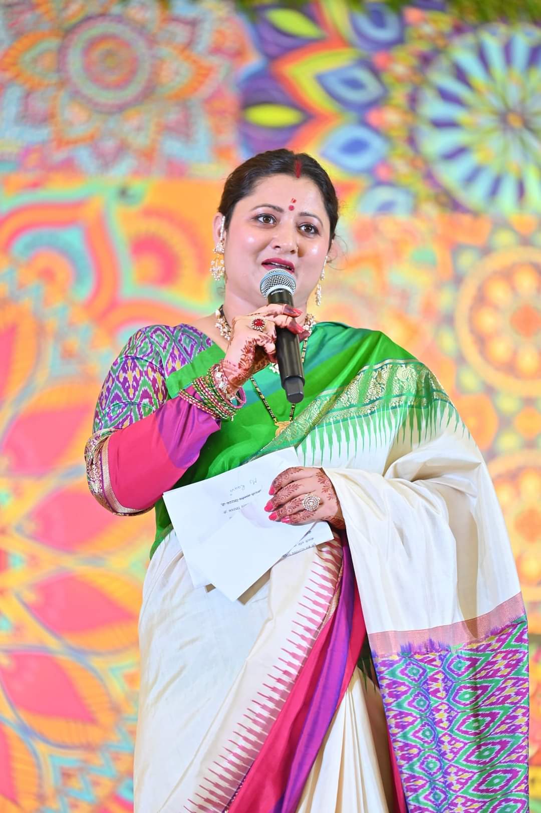 यह त्योहार हम सभी को एक मंच में आने और खुशियां बाटने का सुखद अनुभव करवाता है:गीता धामी