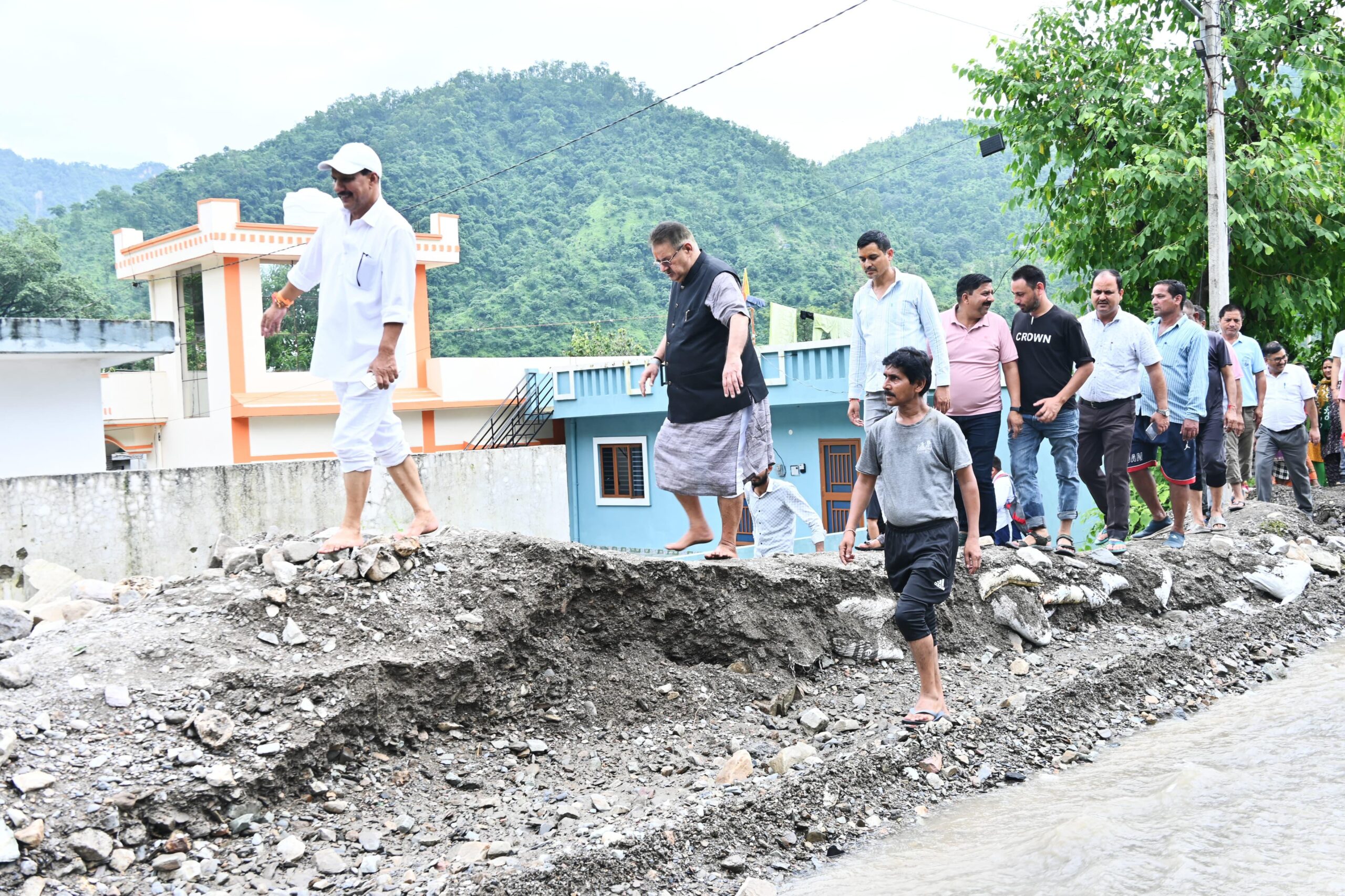 मंत्री ने सेरकी में नाले के चौड़ीकरण के दिए निर्देश, राजस्व विभाग को पुनः सर्वे को कहा