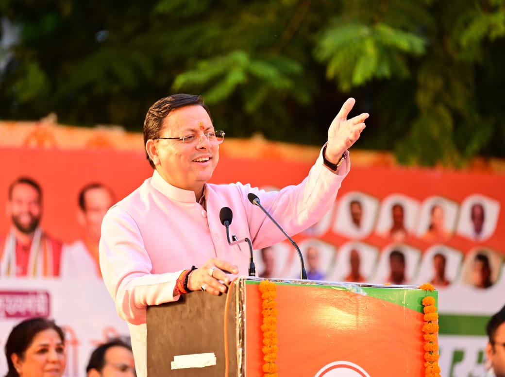 मुख्यमंत्री ने कहा कि कांग्रेस की सरकार में हरियाणा में घोटाले, बेटियों का कत्ल, भ्रष्टाचार, जमीन घोटाले, गुंडाराज, डीलरो का राज हुआ करता था।