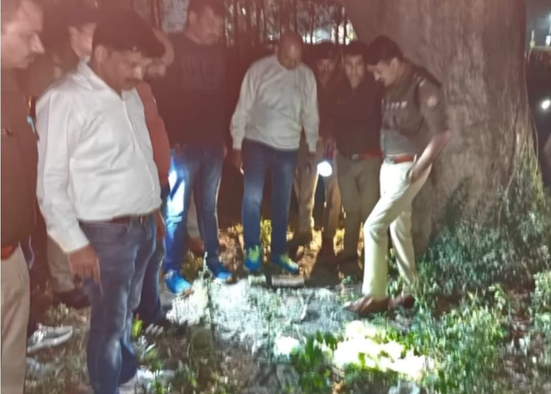 दीपावली/धनतेरस के अवसर पर देहरादून में लग्जरी कार चोरी की बड़ी घटनाओं को अंजाम देने की फिराक में थे अभियुक्त,दून पुलिस ने किया गिरफ्तार