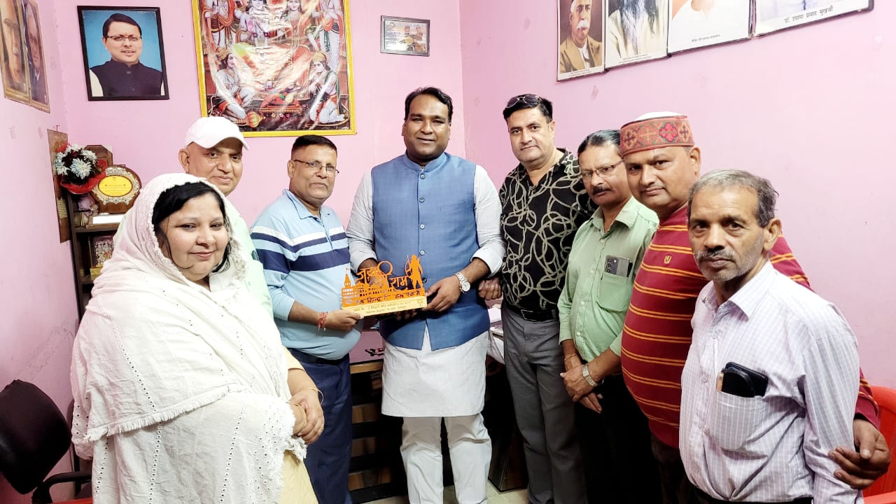 इस वर्ष का दीपावली त्यौहार सभी परिवारों में सुख समृद्धि के साथ मनाया जाएगा : सिद्धार्थ उमेश अग्रवाल
