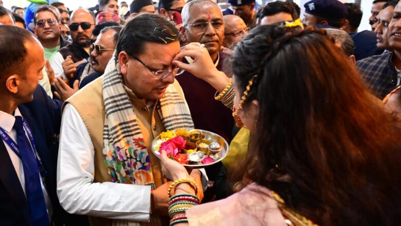 38 वे राष्ट्रीय खेलों की ऊर्जा और उमंग से देवभूमि को प्रकाशित करने के लिए खेल मशाल “तेजस्विनी” गुरुवार को हल्द्वानी के गौलापार स्टेडियम से 3823 किलोमीटर की यात्रा पर रवाना हुई