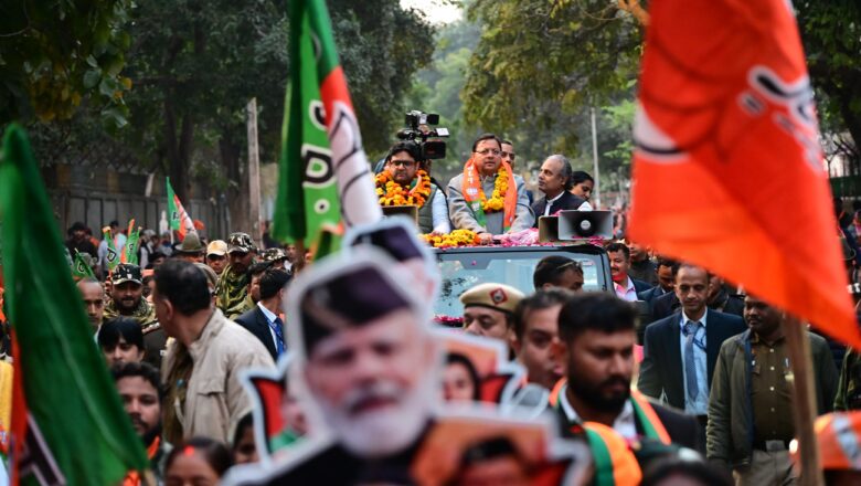 कांग्रेस ने जम्मू कश्मीर में उन लोगों का समर्थन किया जो फिर से धारा 370 को लागू करना चाहते हैं और अलगाववाद, पत्थरबाजों, आतंकियों का समर्थन करते हैं : धामी