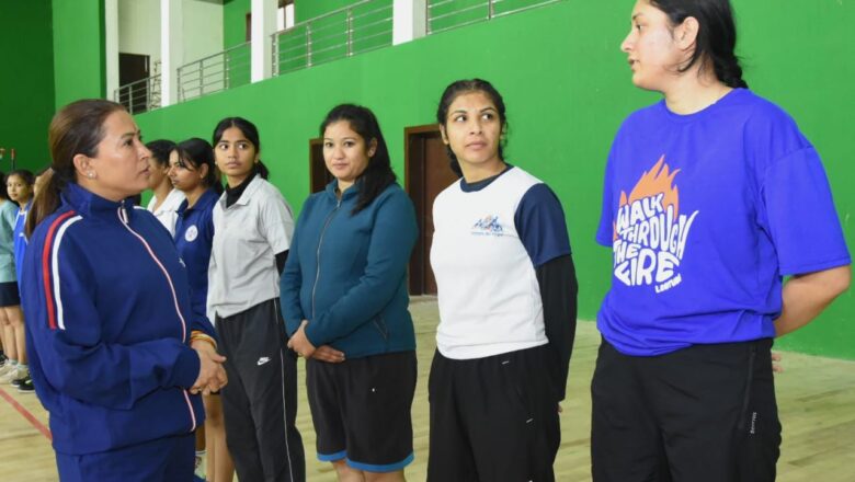 एसजीआरआरयू स्कूल ऑफ एग्रीकल्चरल साइंसेज की छात्रा अवंतिका का राष्ट्रीय नेटबाॅल में चयन