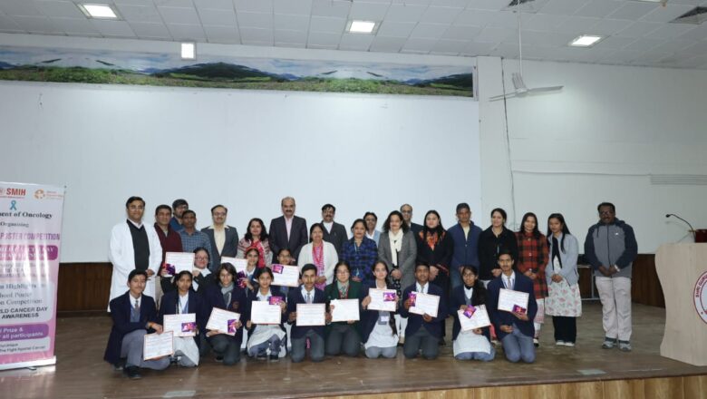 इंटर स्कूल पोस्टर प्रतियोगिता में 12 स्कूलों के 120 बच्चों ने किया प्रतिभाग   