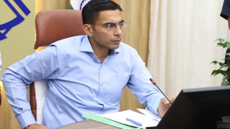 प्रत्येक ड्रापआउट एवं स्ट्रीट चिल्ड्रन्स को शिक्षा की मुख्यधारा से जोड़ने का है लक्ष्यःडीएम