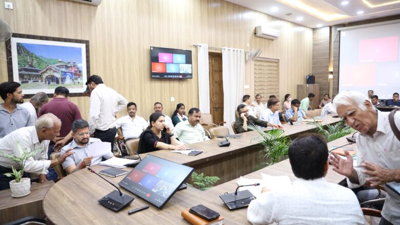 अजबपुर कला निवासी विधवा महिला की आर्थिक सहायता की मांग पर अधिकारियों को त्वरित कार्रवाई के निर्देश