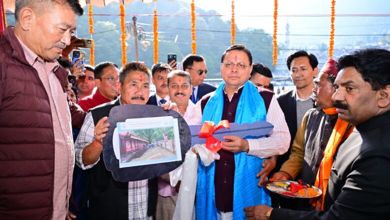 मानसखण्ड मंदिर माला योजना के अंतर्गत 12 नई दुकानों का विकास किया जा रहा है, जिनका उद्घाटन भी किया गया
