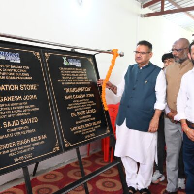 चामासारी में विकास कार्यों का लोकार्पण एवं शिलान्यास करते कैबिनेट मंत्री गणेश जोशी   
