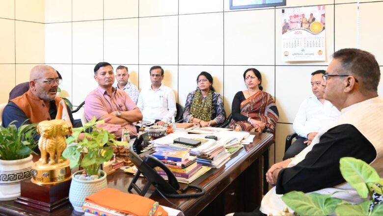 मंत्री गणेश जोशी ने विभागीय अधिकारियों को दोनों प्रकरणों पर तत्काल सकारात्मक कार्यवाही करने के निर्देश दिये