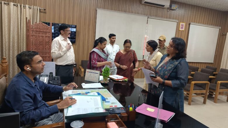 हमारे जनपद में नियम विरूद्ध कार्यों का ‘‘विध्वंस’’ ही है हश्रः डीएम