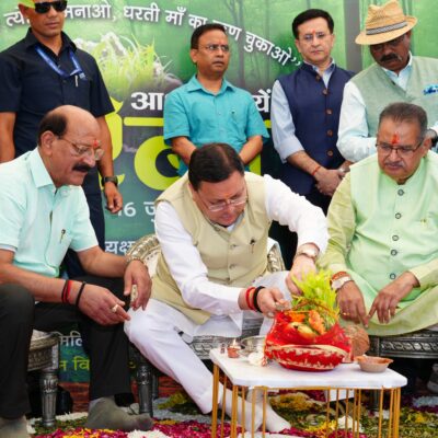 मुख्यमंत्री ने कहा कि हरेला केवल एक पर्व नहीं, बल्कि उत्तराखंड की संस्कृति, प्रकृति और चेतना से जुड़ा एक गहरा भाव है, जो हमें पर्यावरण के प्रति हमारी जिम्मेदारियों की याद दिलाता है      