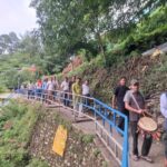 आजकल हमारे नौजवान भाइयों को बेरोजगारी का सामना करना पड रहा है। इसके लिए हमारा प्रयास रहेगा कि हमारे गांव के छोटे-छोटे उद्योग लागये जाए:राणा