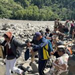 SDRF की टीमें निरंतर जोखिम उठाकर पहाड़ी और कठिन क्षेत्रों में भी पहुंच बना रही हैं जिससे हर जरूरतमंद व्यक्ति तक राहत समय पर पहुंच सक