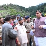 मुख्यमंत्री ने कहा कि सरकार तेजी से क्षेत्र में बिजली, पानी, संचार के साथ सड़क कनेक्टिविटी बहाल करने का प्रयास कर रही है। साथ ही प्रभावितों के पुनर्वास के भी प्रयास शुरु किए जा रहे हैं। 