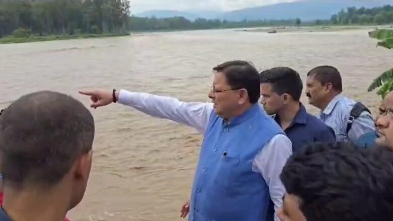 मुख्यमंत्री धामी ने प्रभागीय वनाधिकारी को सिंचाई विभाग के साथ समन्वय स्थापित कर हुड्डी नदी के चैनलाइजेशन हेतु तत्काल कार्यवाही करने के निर्देश दिए