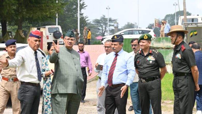 शहीद सम्मान समारोह की तैयारियों को लेकर कार्यक्रम स्थल का निरीक्षण करते सैनिक कल्याण मंत्री गणेश जोशी      