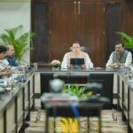 डिग्री प्रकरण पर सीधा एक्शन – सीएम धामी ने कहा, “छात्र की संतुष्टि ही असली समाधान है!”