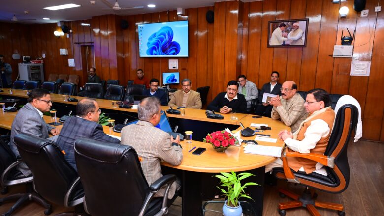 मुख्यमंत्री धामी का मानवीय कदम—संघर्ष प्रभावित परिवारों की आजीविका हेतु दो सप्ताह में नीति बनाने के आदेश”