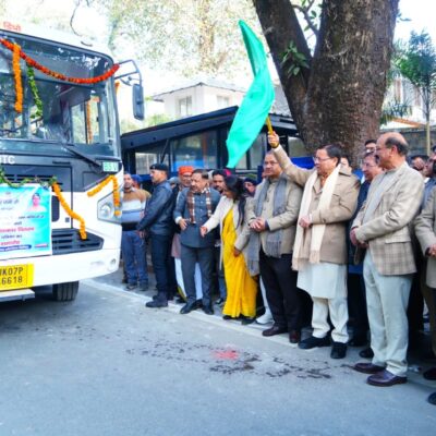 मुख्यमंत्री धामी ने कहा कि अब तक 13 से अधिक नए बस अड्डों और कार्यशालाओं का निर्माण पूर्ण किया जा चुका है, जबकि 14 अन्य स्थानों पर कार्य प्रगति पर है, जिनमें 4 आईएसबीटी भी शामिल हैं