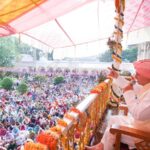 श्री महंत देवेंद्र दास जी महाराज के आशीर्वाद से श्री दरबार साहिब में भक्ति का सागर, संगतों ने भजनों-कीर्तनों का लिया आनंद