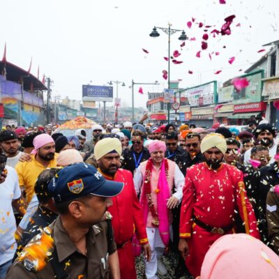 श्री गुरु महाराज जी की प्यारी संगतों के साथ नगर परिक्रमा में शामिल हुए दूनवासी