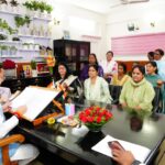 सीएम धामी ने सुनी आंगनबाड़ी कर्मियों की समस्याएं, समाधान का भरोसा