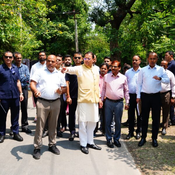मुख्यमंत्री धामी के विजन से बांज, बुरांश और तेजपत्ता जैसे हिमालयी पौधों का संरक्षण हो रहा सशक्त