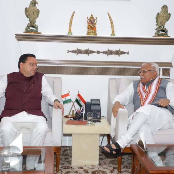 उत्तराखंड की बढ़ती बिजली जरूरतों पर धामी ने मनोहर लाल खट्टर के साथ की विस्तृत चर्चा