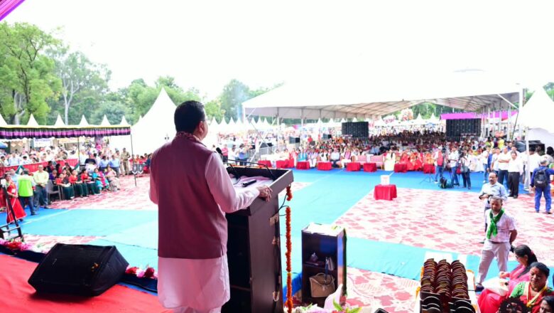 मातृशक्ति से लेकर गोर्खा समाज तक, मुख्यमंत्री धामी ने रखा सम्मान और सशक्तीकरण पर जोर; 3 लाख से अधिक महिलाएं बनीं ‘लखपति दीदी’