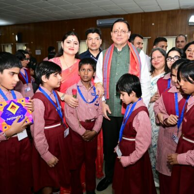 बच्चों का स्नेह बना मुख्यमंत्री धामी के जन्मदिन का सबसे खूबसूरत उपहार, दृष्टि दिव्यांग विद्यार्थियों संग साझा की खुशियां