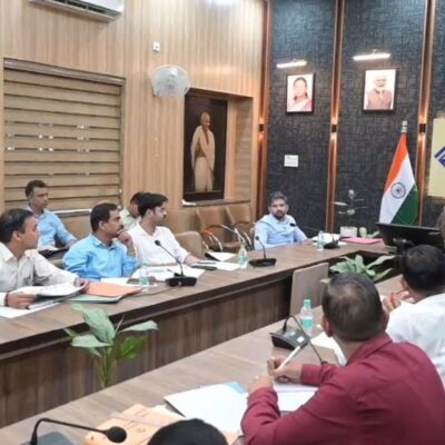 डीएम डॉ. आशीष चौहान की पहल, युवाओं को आधुनिक कौशल से जोड़कर स्थानीय उद्योगों और वैश्विक रोजगार के लिए तैयार करने पर जोर