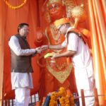 मुख्यमंत्री श्री पुष्कर सिंह धामी ने कहा कि सरकारी एवं सार्वजनिक भूमि पर किए गए अवैध अतिक्रमण के विरुद्ध सख्त कार्रवाई करते हुए सैकड़ों एकड़ भूमि को अतिक्रमणमुक्त कराया गया है